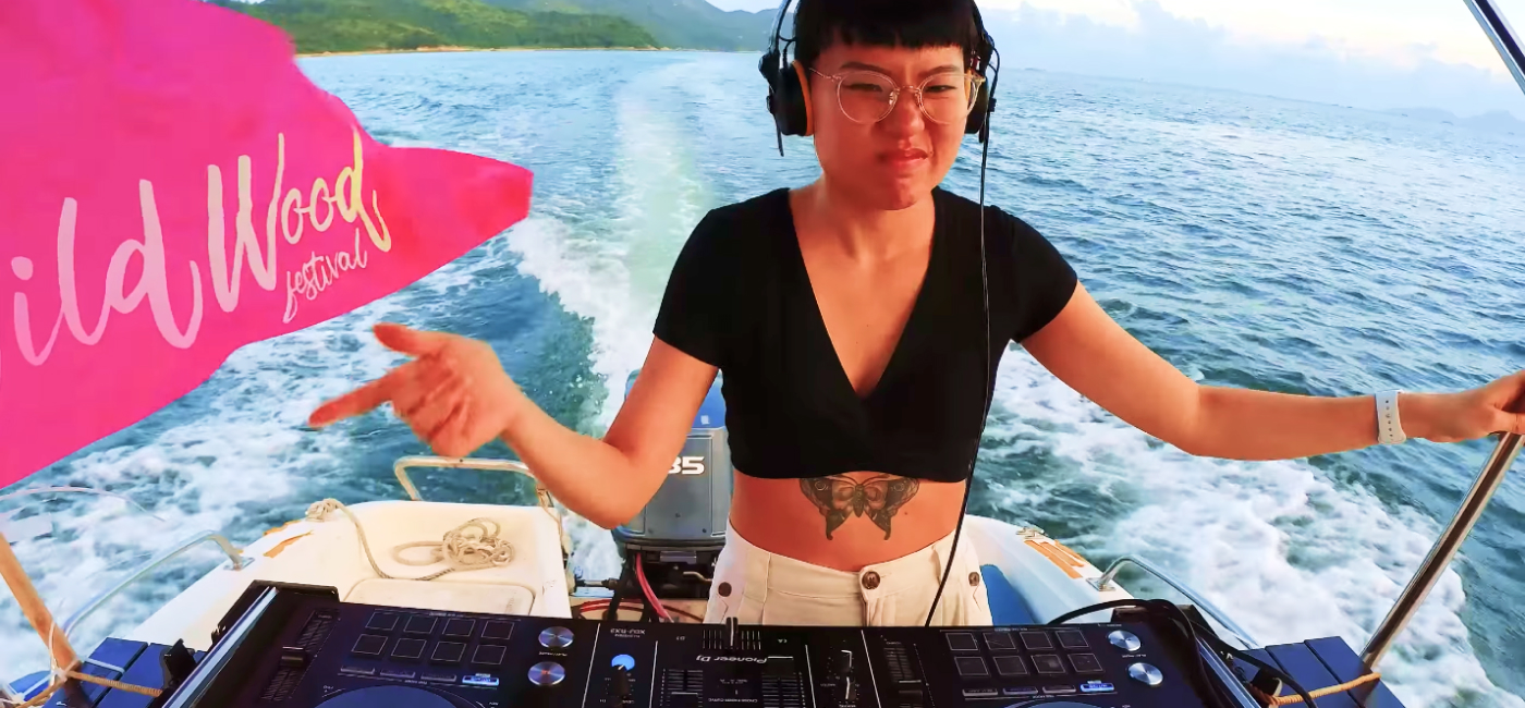 Just Bee Djing on Lady Wray